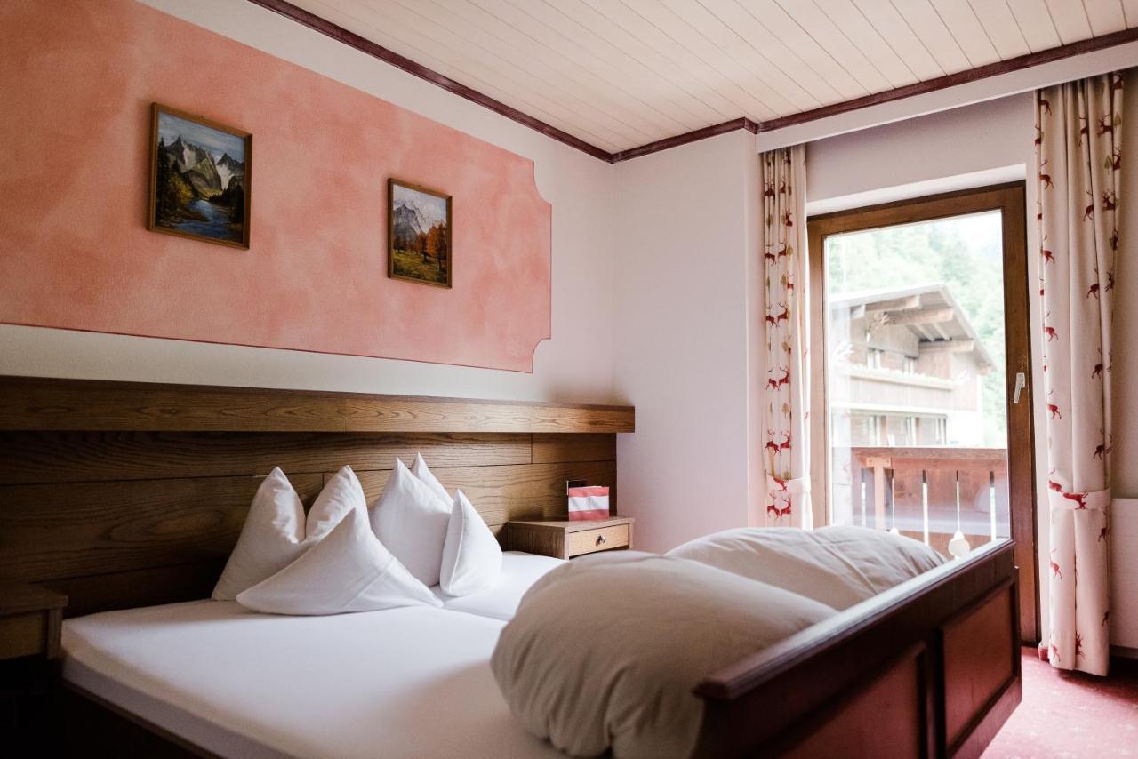 הינטריס Das Naturhotel Die Eng מראה חיצוני תמונה
